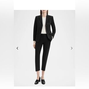 Theory
Traceable Wool Slim Single-Breasted Blazer